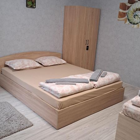 Къща Под Наем-Нощувки Targowischte Exterior foto
